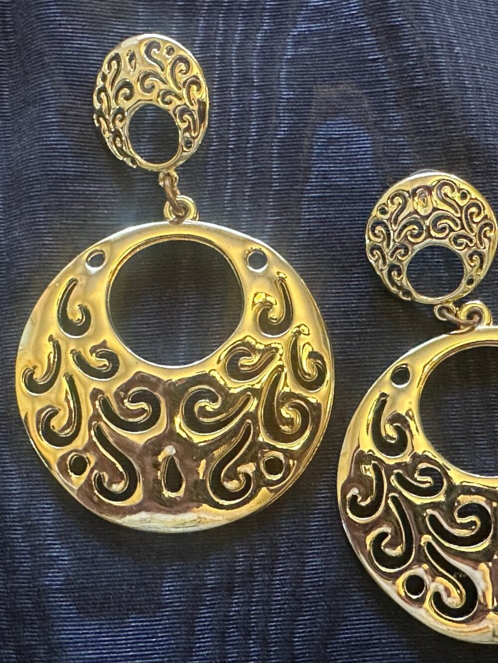 Vintage Gold Tone Openwork Dangle Earrings 3.5” Oversized Pierced